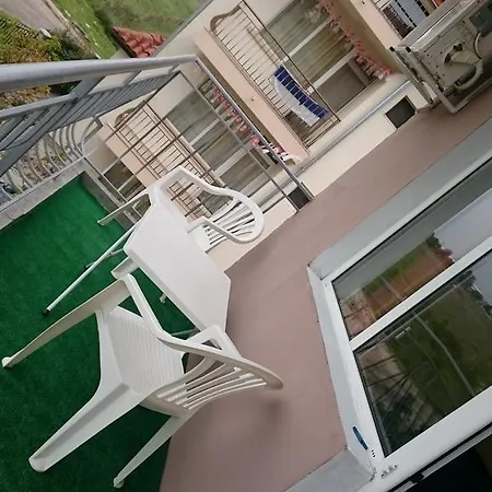 Angelina Guest house 2*