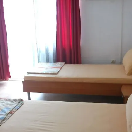 Guest house Angelina 2*